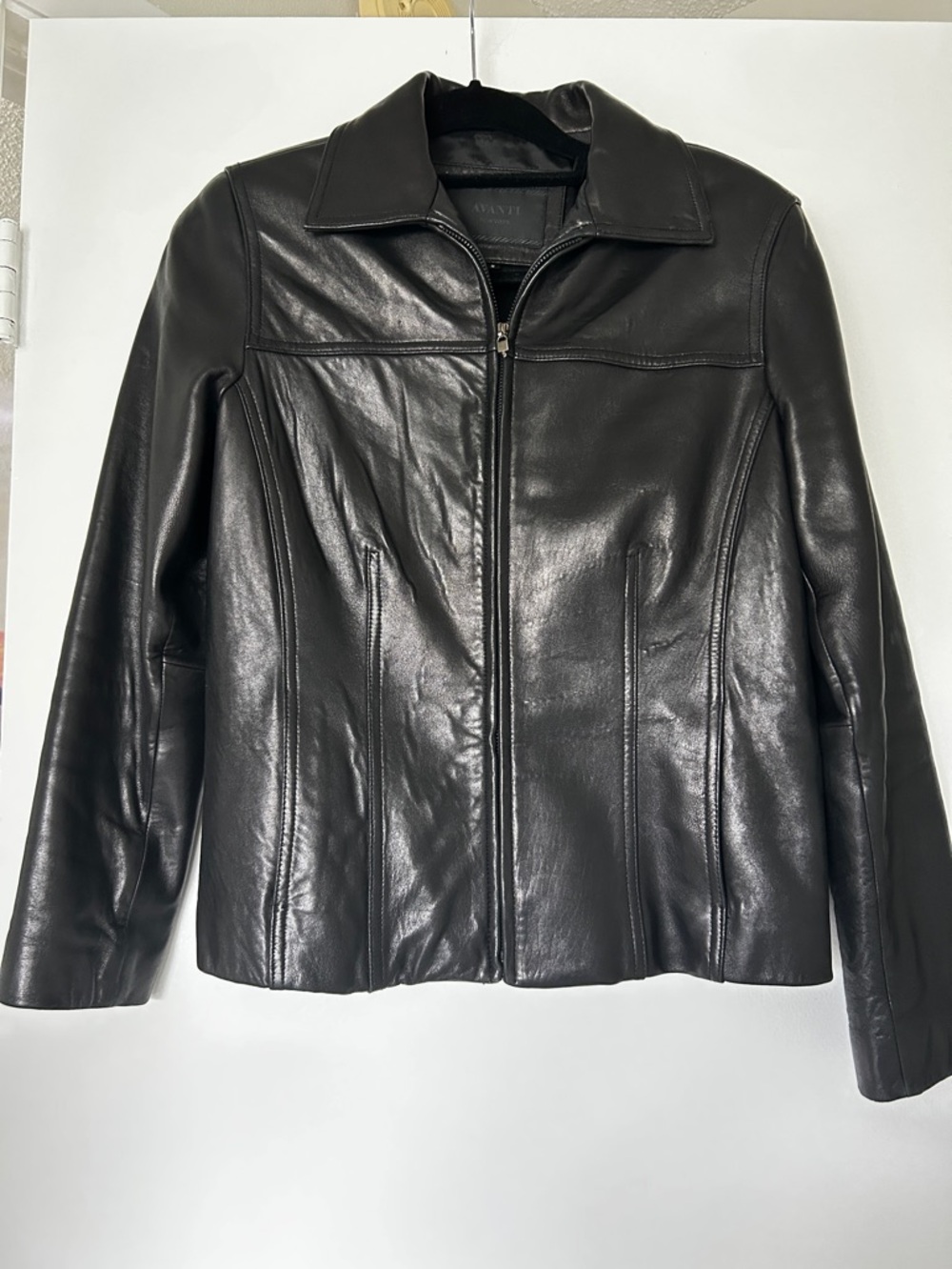 Avanti Black Leather Zip-Up Jacket for Women